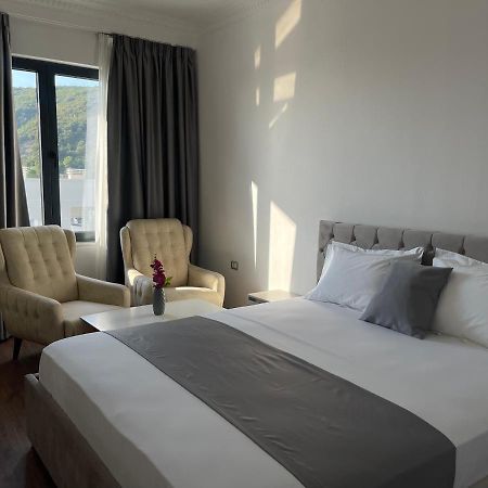Migi Residence Durrës Esterno foto
