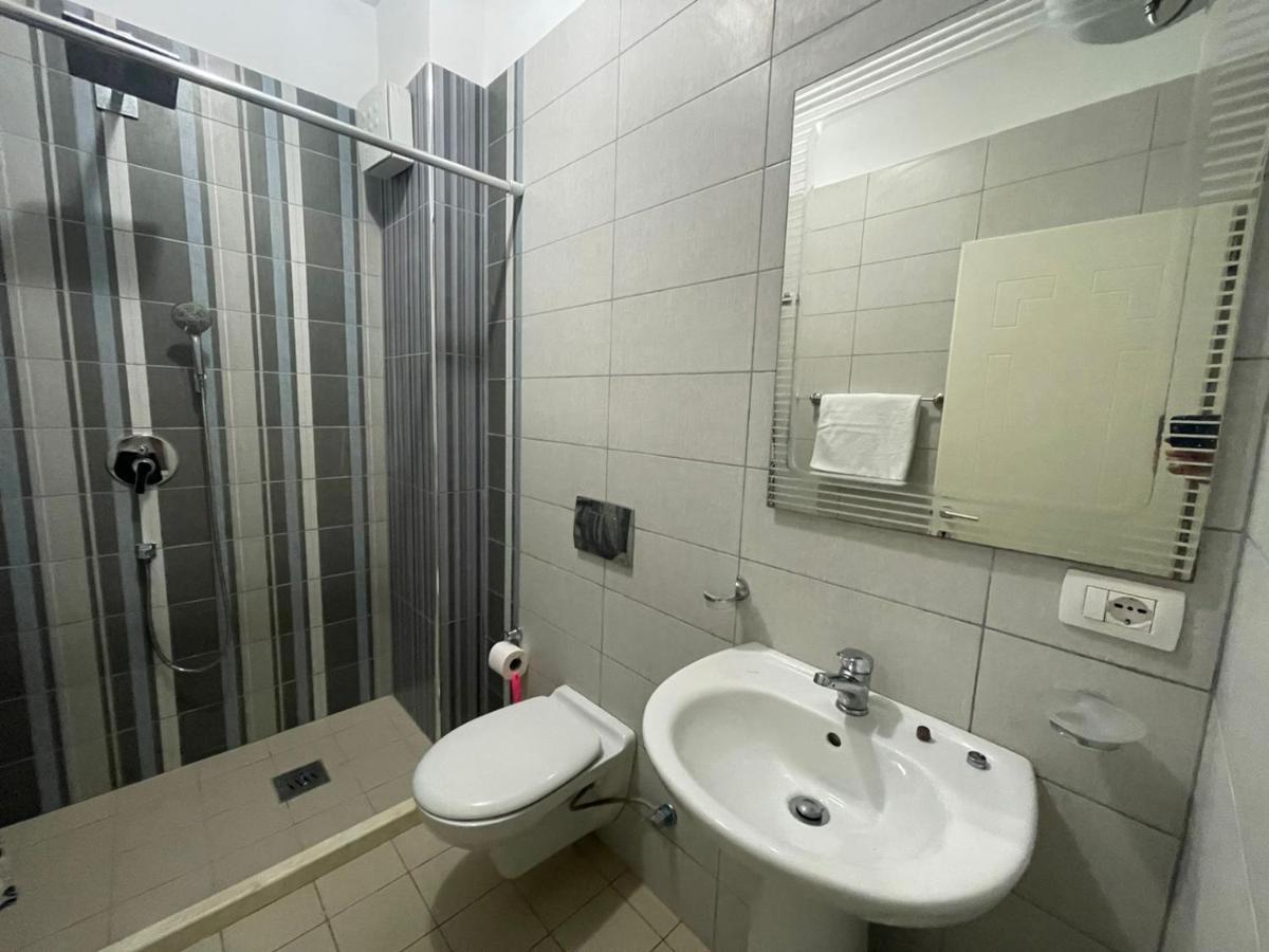 Migi Residence Durrës Esterno foto