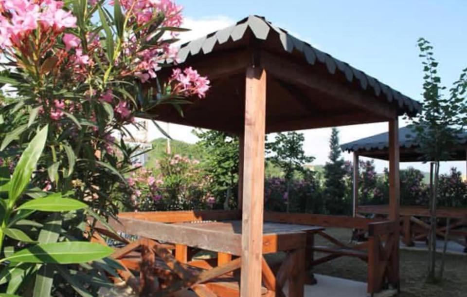 Migi Residence Durrës Esterno foto