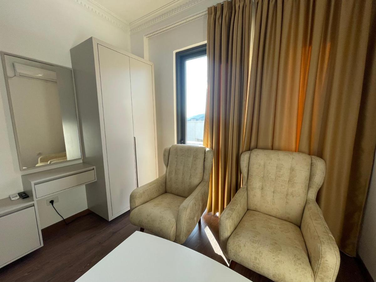 Migi Residence Durrës Esterno foto
